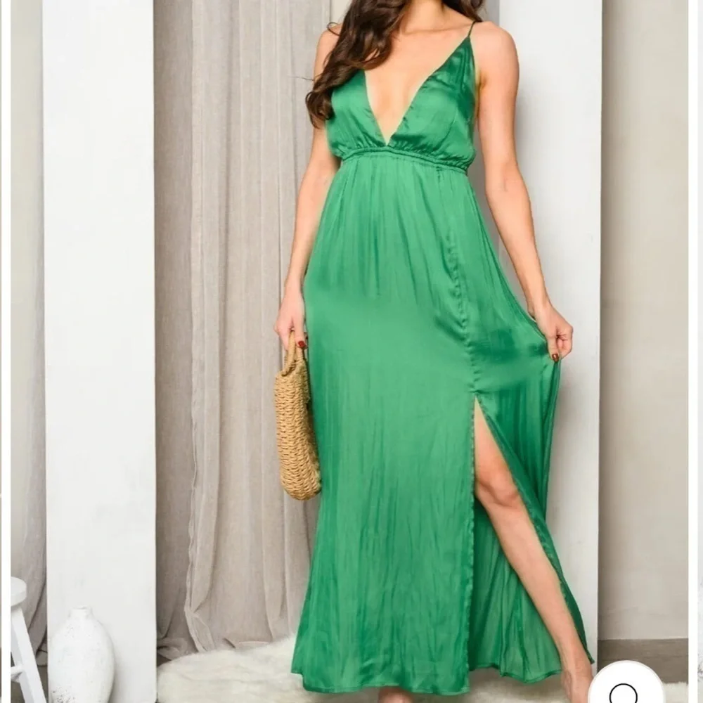 Boho Bohemian emerald green deep plunge maxi dress - Picture 3 of 7